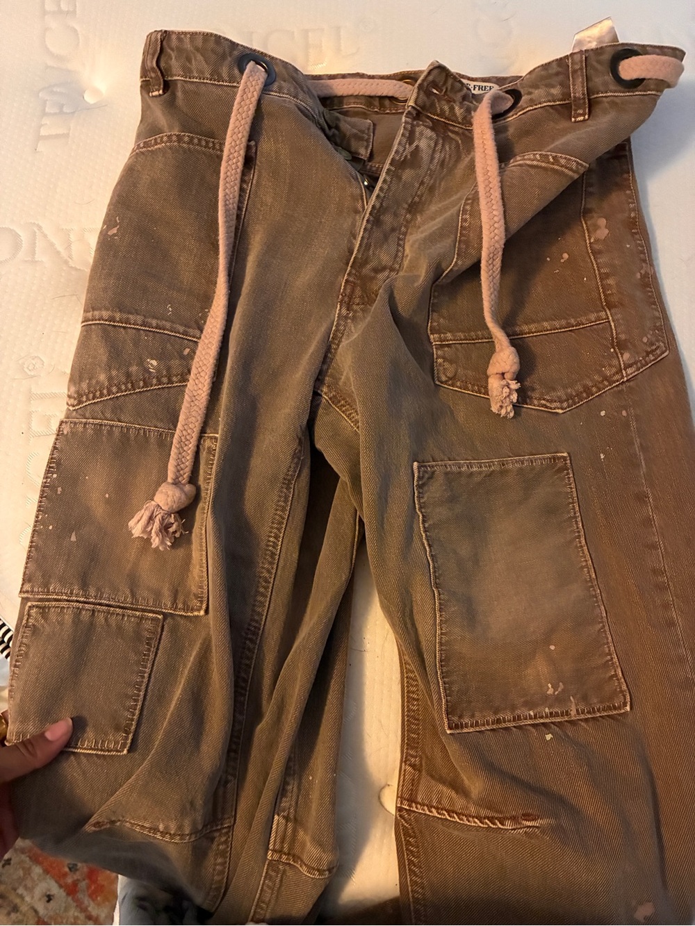 We The Free | Free People | Moxie Jeans in Melted Chocolate - Picture 2 of 3